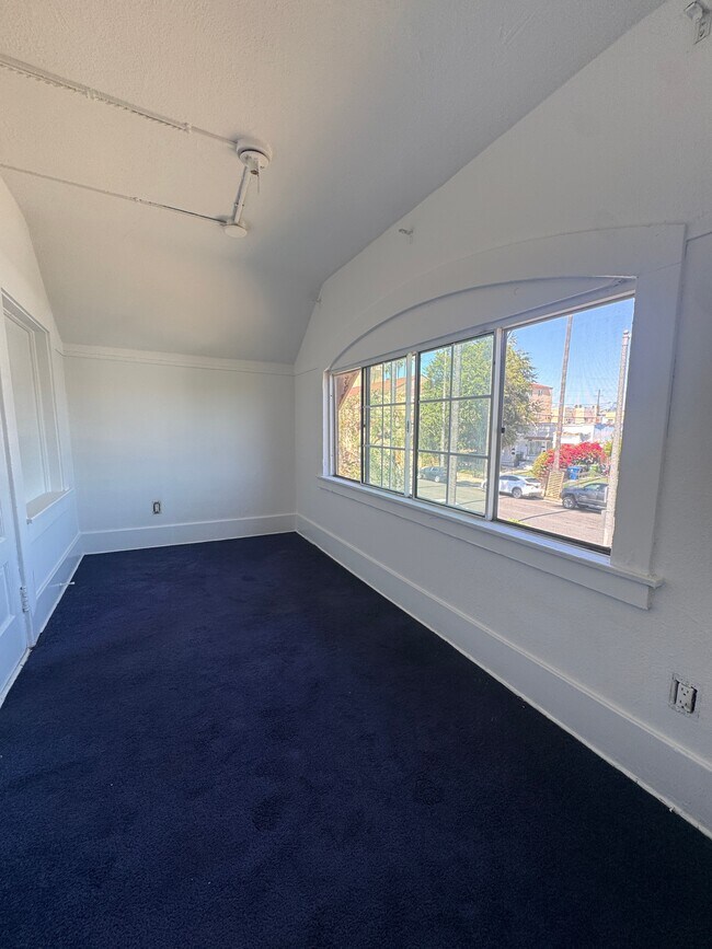 Photo - 3425 3rd Avenue