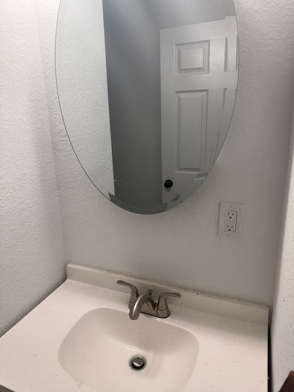 Photo - 540 Beal St NW