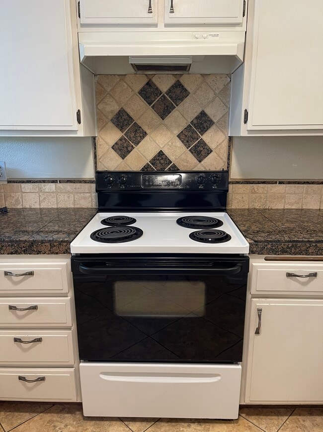 Photo - 209 N Singingwood St Unit 4