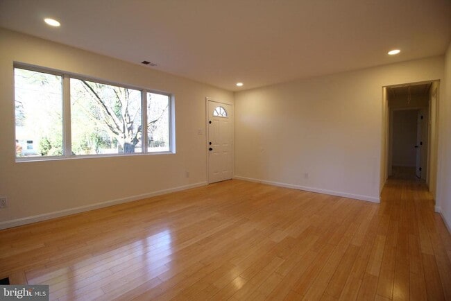 Photo - 2129 Grayson Pl