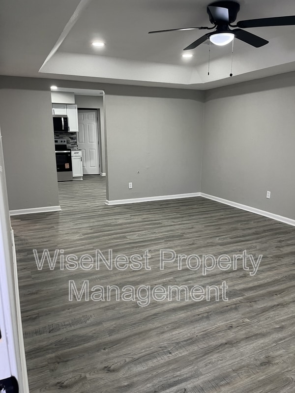 Photo - 708 NE Ball Dr