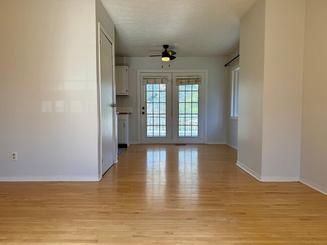 Photo - 3811 S Westmont Ave