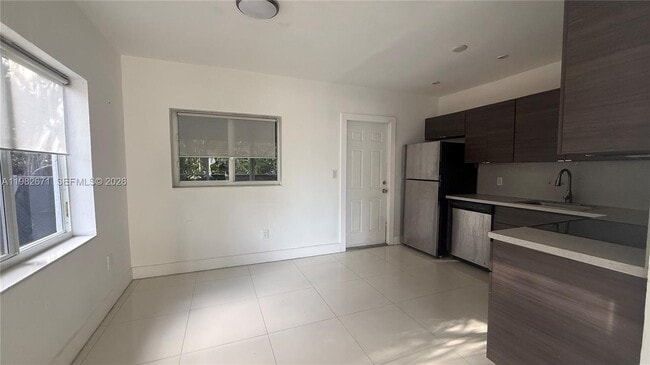 Photo - 560 NE 67th St Unit 1