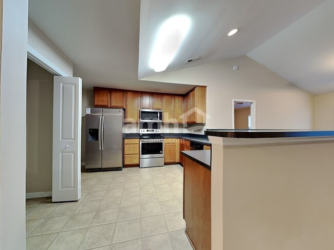 Photo - 5015 Whitfield Ct