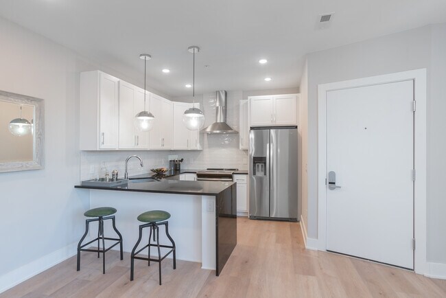 The Avenue (1513 Ridge Ave)