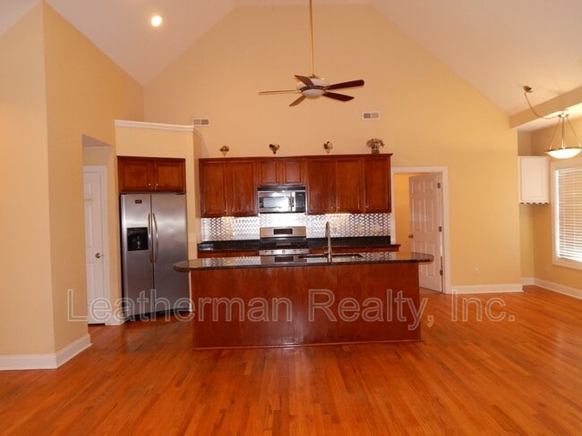 Photo - 441 Sterling Dr