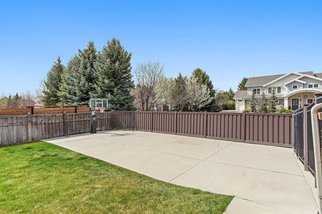 Photo - 151 Glacier Lily Dr