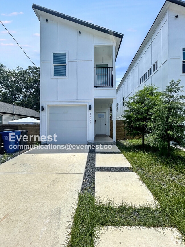 Building Photo - 1804 E Crockett St Rental