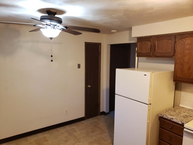 Photo - 8 Sandy Dr Unit 4