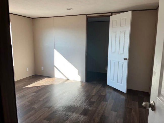 Photo - 221 Brookstone Vista Ln