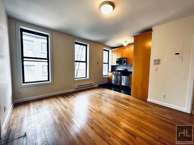 Photo - MOTT STREET Unit 2R