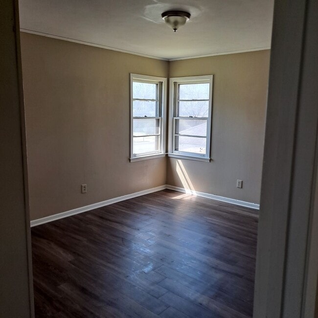 Photo - 2160 St Elmo Ave