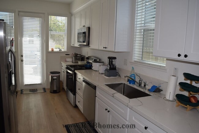Photo - 5510 Brinef Dr