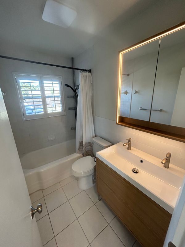 Photo - 735 42nd Ave NE