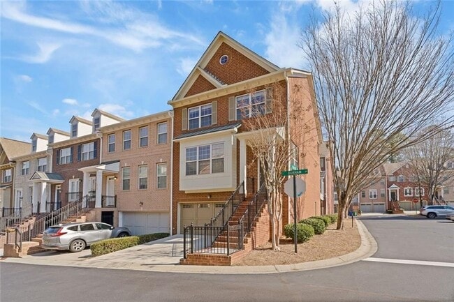 Photo - 2763 Durham Dr NE
