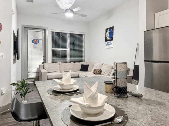 900 Lake Carolyn Pkwy Unit SI ID1579401P