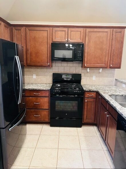 Photo - 359 Avondale Ln