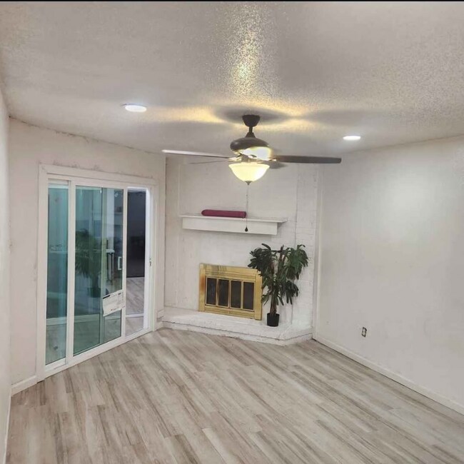 Photo - 1533 Bosque Dr