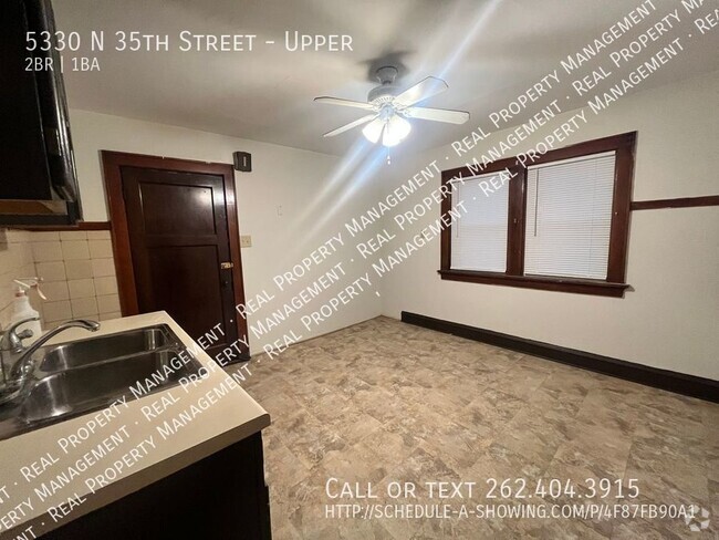 Building Photo - Spacious 2 Bedroom Upper Unit Upper Rental