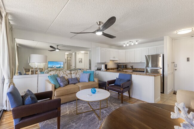 Photo - 411 Hobron Ln