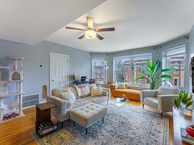 Photo - 2737 N Kimball Ave