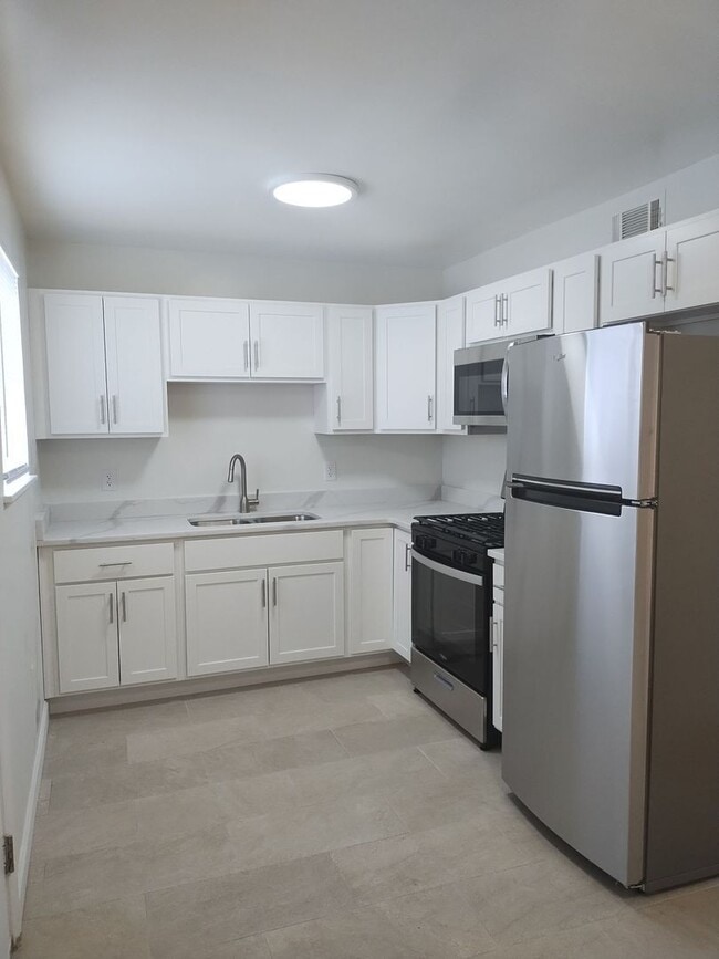 Photo - 104 Poe St Unidad Apt A