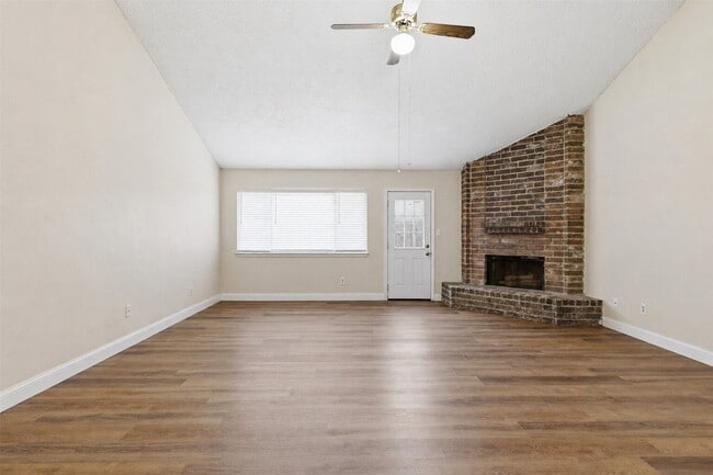 Photo - 16315 Dew Drop Ln