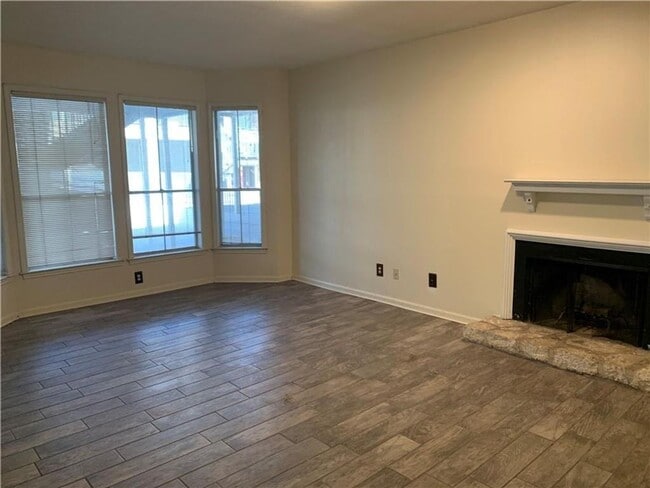 Photo - 2529 Rio Grande St Unit 76