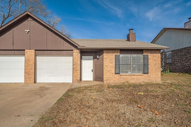 Photo - 2409-2411 Magnolia St