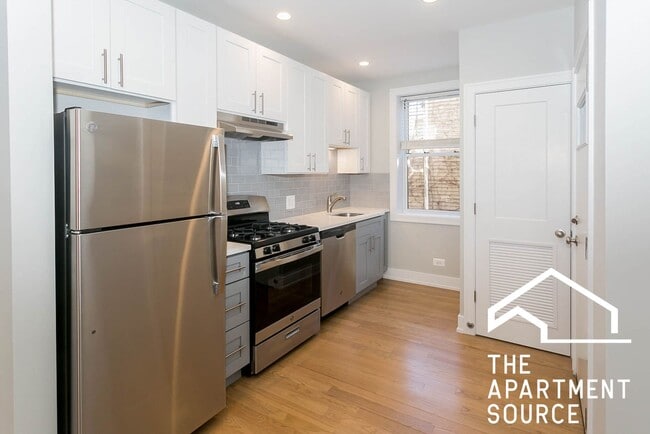 Building Photo - 1929 W Winona St Unit 1