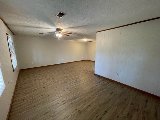 Photo - 509 Chateau Dr SE Unidad #Y-2