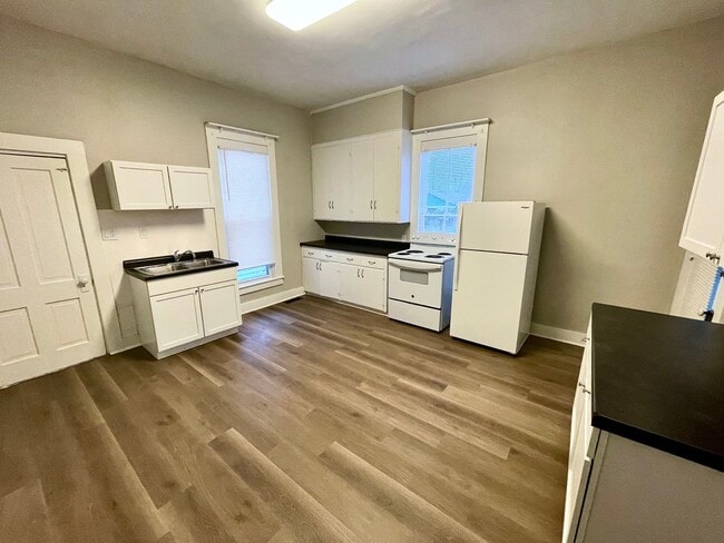 Photo - 650 W Ash St Unit 650 W. Ash. St.