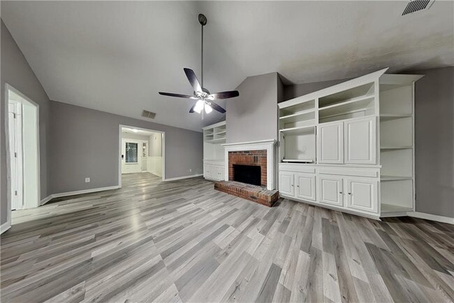 Photo - 2150 Lakeway Dr
