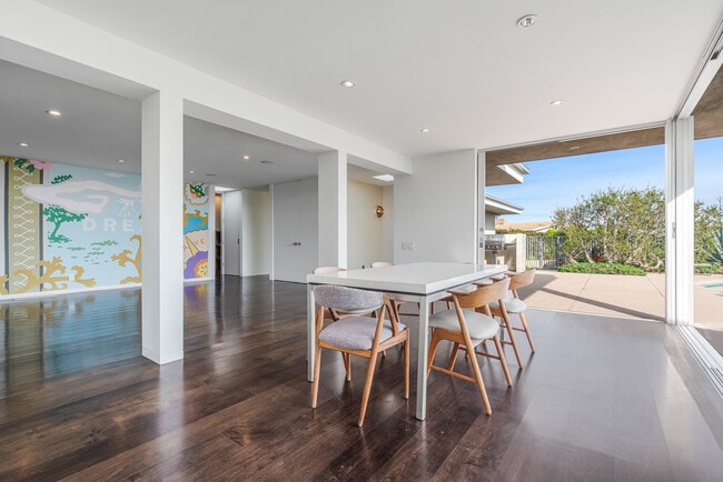 Photo - 686 Enchanted Way