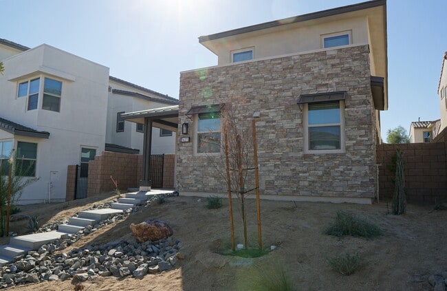 Building Photo - 74371 Nichols Dr Rental