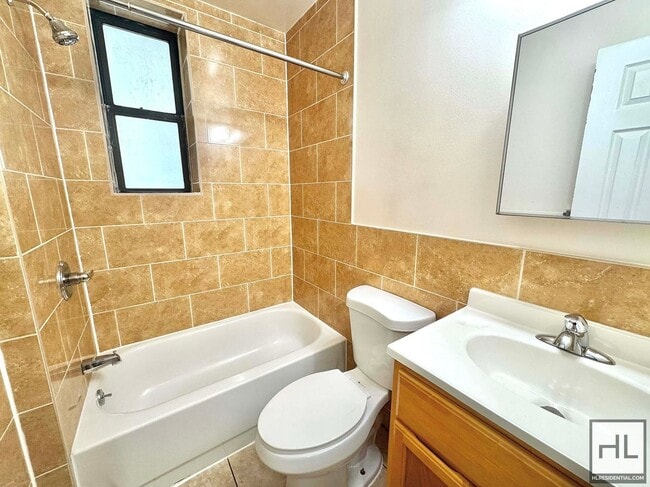 Photo - 85 STREET Unidad 1A