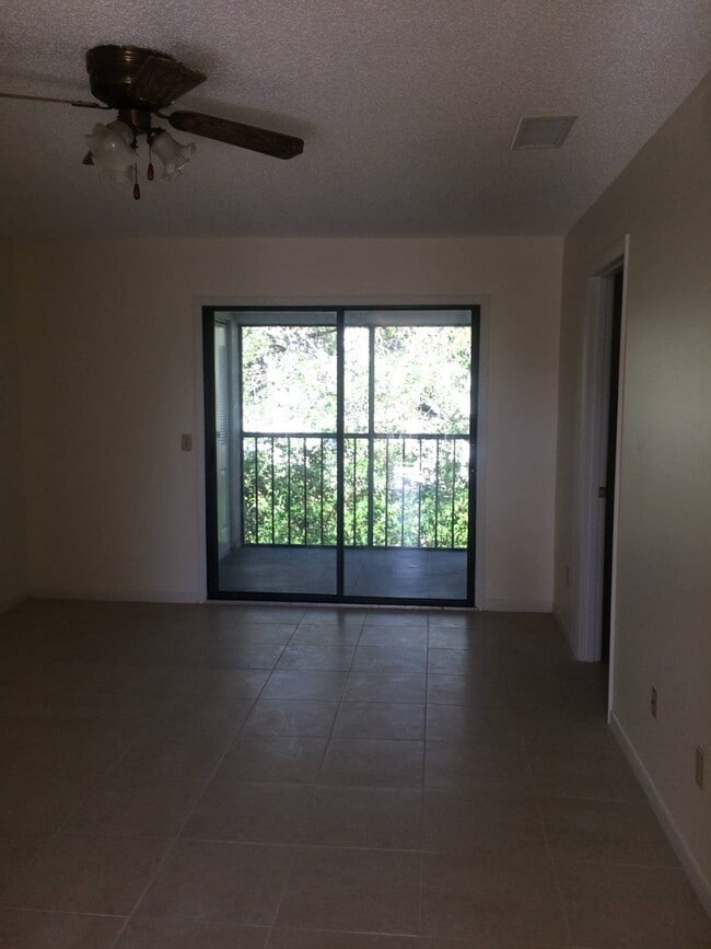 Photo - Conveniently Located 2/2 Condo w/ Pool access Unit 20