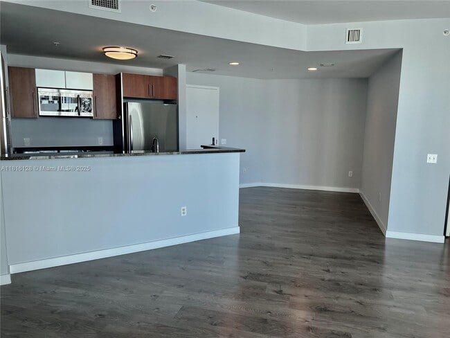 Photo - 300 S Biscayne Blvd Unidad 2705