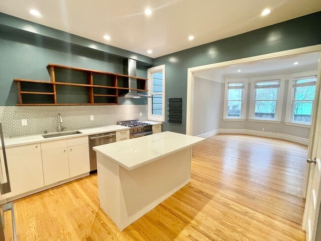Building Photo - Mission Dolores Park Modern 2BR/1BA Deligh... Rental