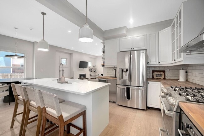 Building Photo - Beautifully Updated Home for Rent | Classic Charm with Modern Upgrades