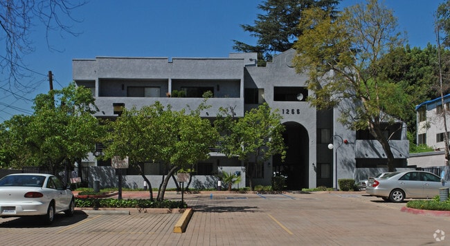 Building Photo - Hudson Gardens