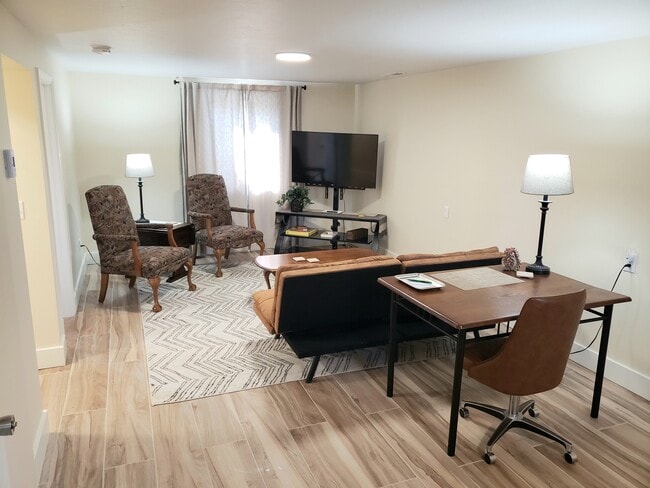 Photo - 2414 Eaton St