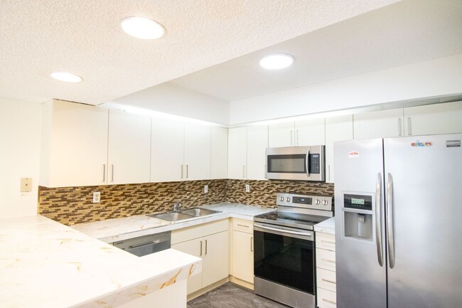 Building Photo - 13255 SW 88th, 201-CS Rental