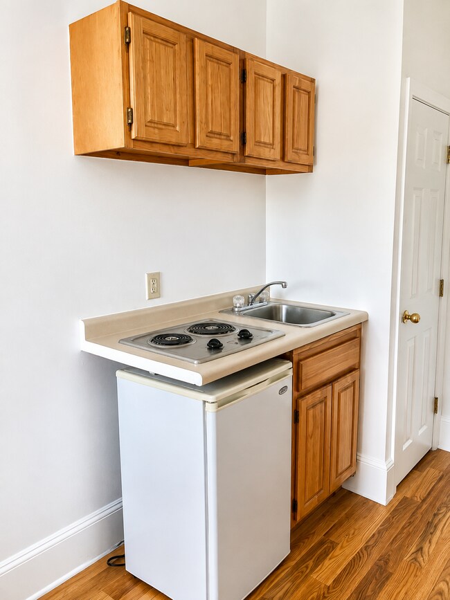 1044 Beacon St Unidad 9T