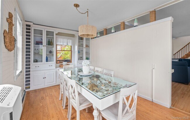 639 Ocean Breeze Walk