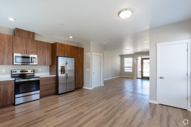 Independence Landing Apartments