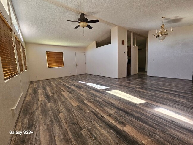 Photo - 15300 Palm Dr