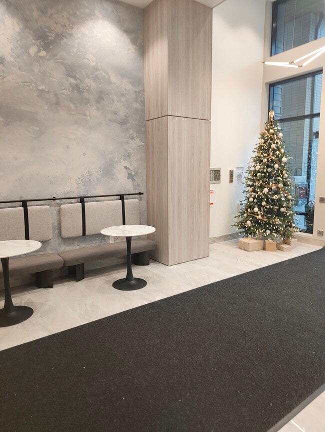 Photo - 629 Cottonwood Av