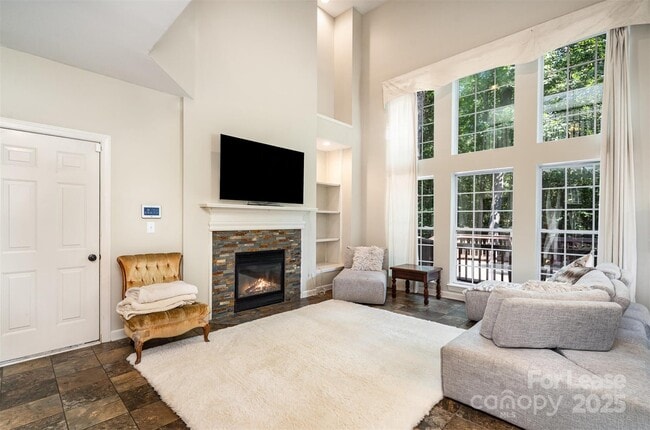Photo - 8256 Chatham Oaks Dr