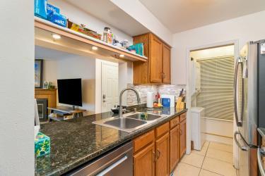 Many upgrades throughout - 505 Oppenheimer Dr Unidad # 511